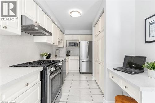 5480 Glen Erin Drive Unit# 94, Mississauga, ON - Indoor Photo Showing Kitchen With Stainless Steel Kitchen With Upgraded Kitchen