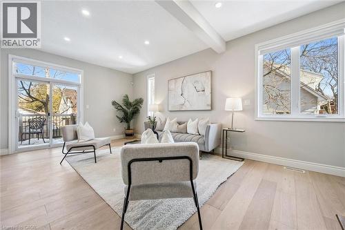162 Esson Street, Waterloo, ON - Indoor Photo Showing Living Room
