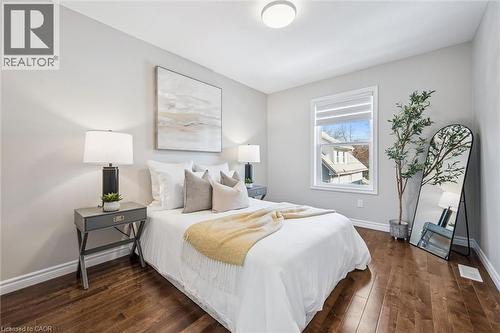 162 Esson Street, Waterloo, ON - Indoor Photo Showing Bedroom
