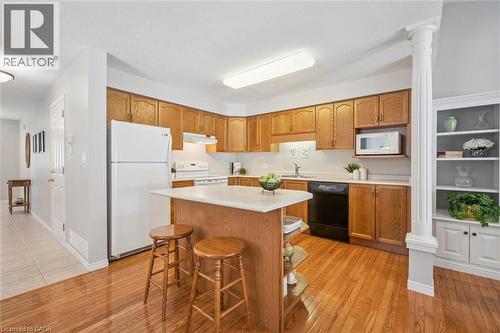 656 Inglis Falls Place, Waterloo, ON - Indoor Photo Showing Kitchen