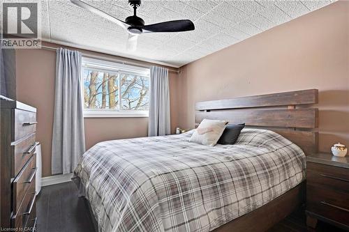 6 Walton Avenue Unit# 310, Kitchener, ON - Indoor Photo Showing Bedroom