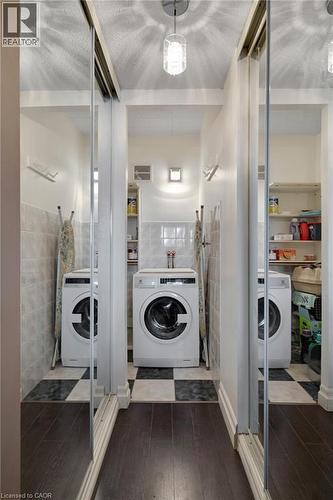 6 Walton Avenue Unit# 310, Kitchener, ON - Indoor Photo Showing Laundry Room
