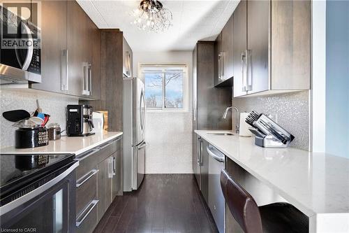 6 Walton Avenue Unit# 310, Kitchener, ON - Indoor Photo Showing Kitchen With Upgraded Kitchen