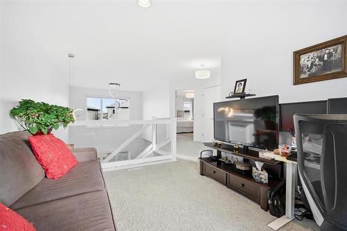 119 Berry Hill Road, Winnipeg, MB - Indoor