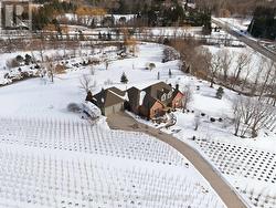 383 PARKSIDE DRIVE  Hamilton, ON L8B 0Y6