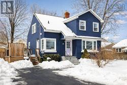31 Guysborough Avenue  Dartmouth, NS B2W 1S4