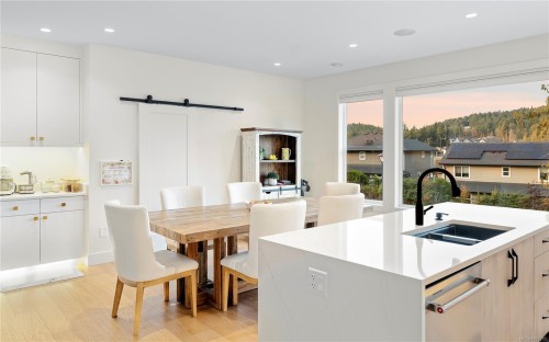 903 Greystone Pl, Langford, BC 