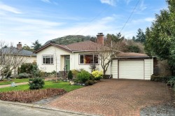 3411 St. Matthew St  Saanich, BC V8P 4K4