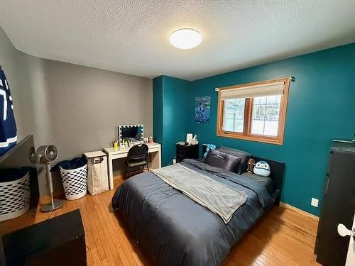 92 Edgewater Drive, Dryden, ON - Indoor Photo Showing Bedroom