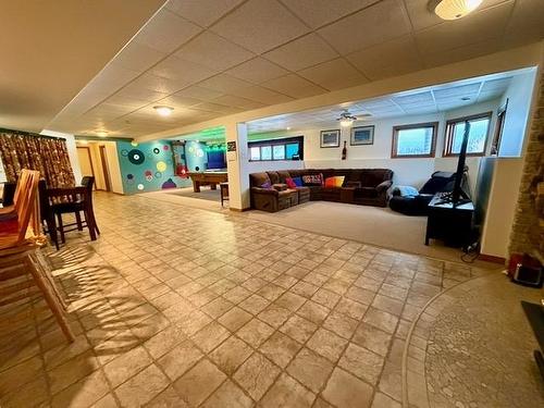 92 Edgewater Drive, Dryden, ON - Indoor