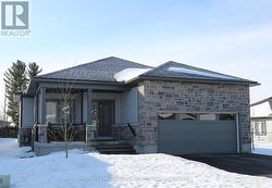 117 ADLEY DRIVE  Brockville, ON K6V 7J2