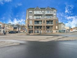 402 171 Portland Street  Dartmouth, NS B2Y 4X2