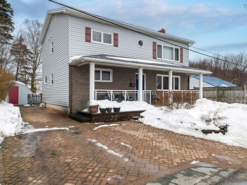 121 School Avenue, Halifax, NS 