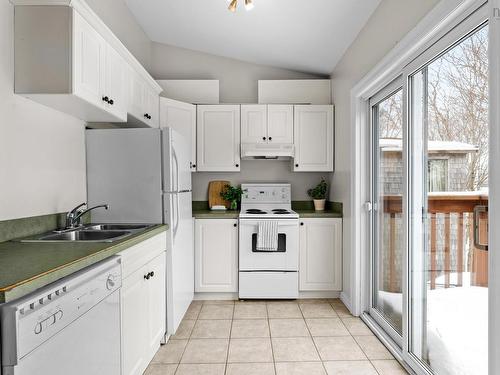 121 School Avenue, Halifax, NS 