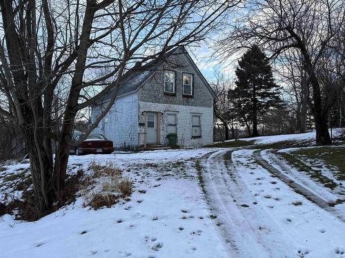 84 Warren Street  New Glasgow, NS B2H 1P2