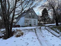 84 Warren Street  New Glasgow, NS B2H 1P2