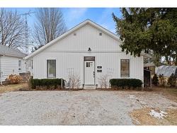 449 HERITAGE Road  Kingsville, ON N9Y 3B6