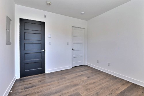 Bedroom - 301-3900 Boul. Henri-Bourassa E., Montréal (Montréal-Nord), QC - Indoor Photo Showing Other Room