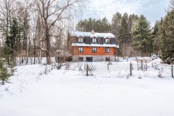 102 Ch. de la Sablière  Mont-Tremblant, QC J8E 1N6