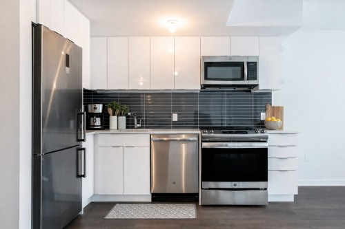 903-1182 Rue Crescent  Montréal (Ville-Marie), QC H3G 0G6