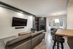 3-1060 Rue Ste-Élisabeth  Montréal (Ville-Marie), QC H2X 3V3