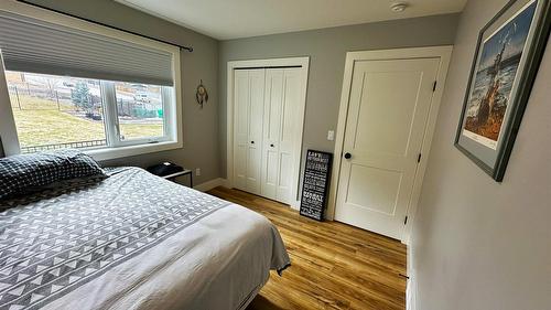 709 22Nd Avenue, Cranbrook, BC - Indoor Photo Showing Bedroom