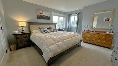 709 22Nd Avenue, Cranbrook, BC - Indoor Photo Showing Bedroom