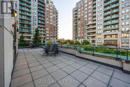 1212 - 350 Red Maple Road, Richmond Hill, ON - Outdoor With Balcony With Facade