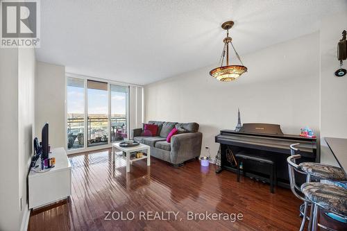 1212 - 350 Red Maple Road, Richmond Hill, ON - Indoor Photo Showing Other Room