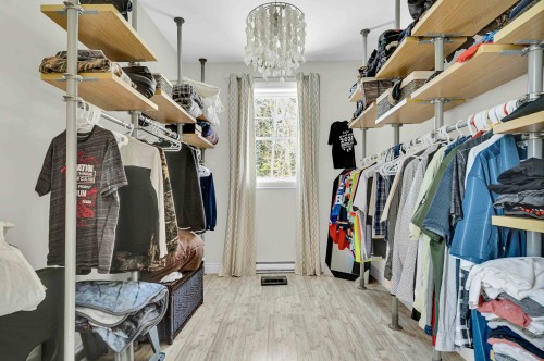 Penderie (Walk-in) - 661 Ch. St-Germain, Prévost, QC - Indoor With Storage
