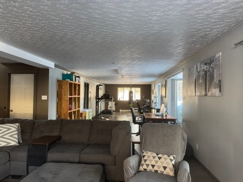 Salle familiale - 1214 Ch. Robert'S, Rouyn-Noranda, QC - Indoor Photo Showing Living Room