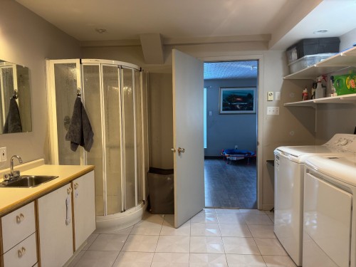 Salle de bains - 1214 Ch. Robert'S, Rouyn-Noranda, QC - Indoor Photo Showing Laundry Room