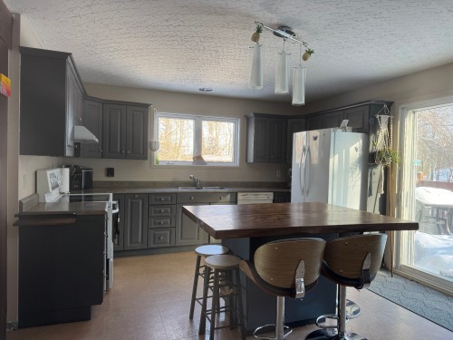 Cuisine - 1214 Ch. Robert'S, Rouyn-Noranda, QC - Indoor