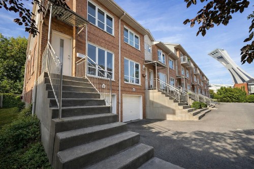 2462 Av. Bennett  Montréal (Mercier/Hochelaga-Maisonneuve), QC H1V 3S4