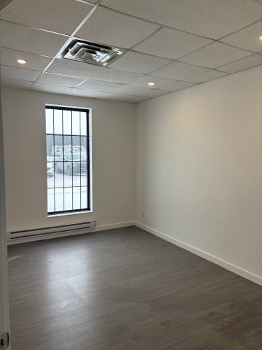 Office - 412-830 Boul. Ford, Châteauguay, QC - Indoor Photo Showing Other Room