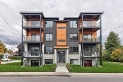 1-5235 Boul. Grande-Allée  Brossard, QC J4Z 3G5