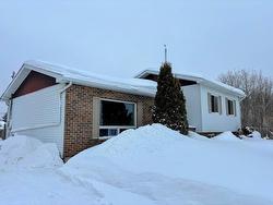 31 Brooks Street  Manitouwadge, ON P0T 2C0