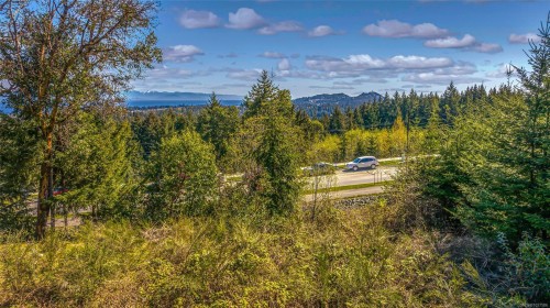 5000 Broad Ridge Pl, Lantzville, BC 
