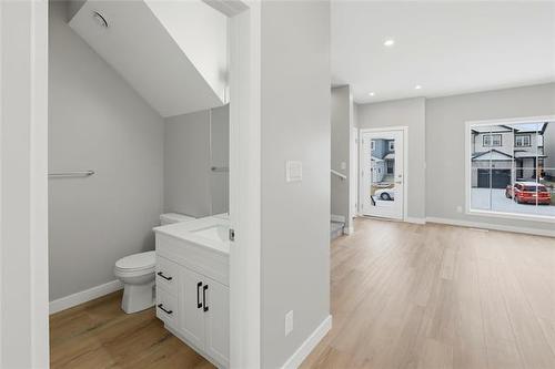 64 Perseus Way, Winnipeg, MB 