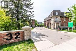 32 ELMSDALE Drive Unit# 6B  Kitchener, ON N2E 1H6