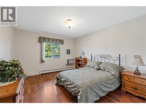 851 5 Avenue Sw Unit# 303, Salmon Arm, BC - Indoor Photo Showing Bedroom
