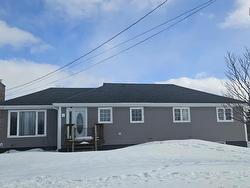 588 Lingan Road  Sydney, NS B1N 3K2