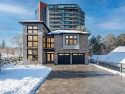 14 Pinehaven Drive  Halifax, NS B3P 1Y9