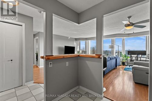 601 - 81 Scott Street, St. Catharines (Lakeport), ON - Indoor