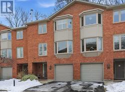 24 - 30 OSLER DRIVE  Hamilton, ON L9H 6W3