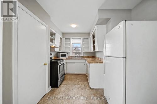 68 Queen Street S, Thorold, ON - Indoor Photo Showing Kitchen