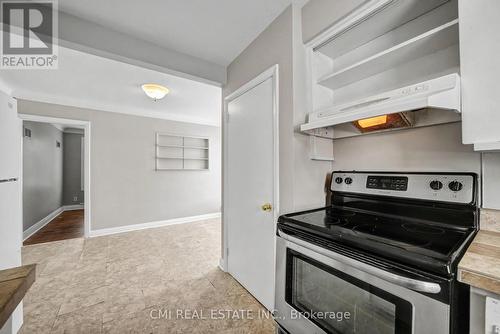 68 Queen Street S, Thorold, ON - Indoor Photo Showing Kitchen