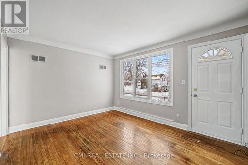 68 Queen Street S, Thorold, ON - Indoor Photo Showing Other Room