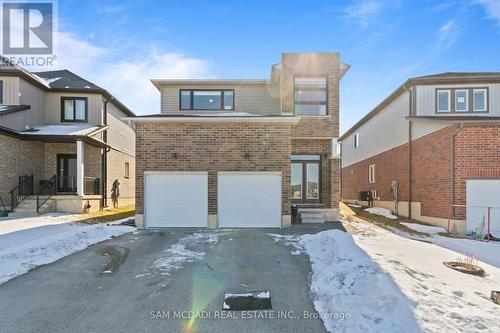 2743 ORIOLE DRIVE  London South, ON N6M 1E7