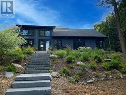 54 LAKE RIDGE ROAD  Seguin, ON P0C 1J0